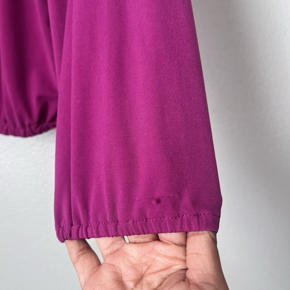 Michael Kors Women Fuchsia Pink Long Sleeve Blouse Gold‎ Chain Embellished Small - Picture 10 of 11